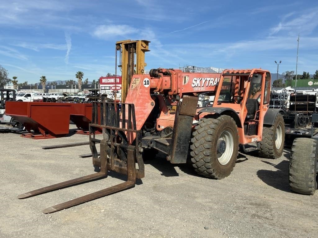 2011 Skytrak 10054 Equipment Image0