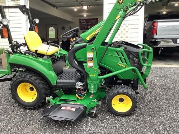 Image of John Deere 1023E equipment image 1
