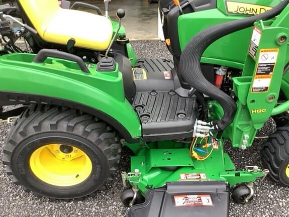 Image of John Deere 1023E equipment image 2