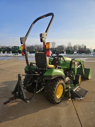 Image of John Deere 1023E equipment image 3