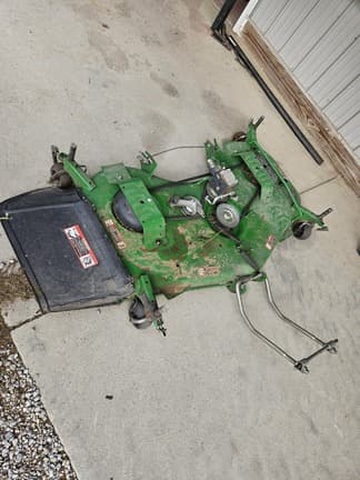 Image of John Deere 1023E equipment image 3