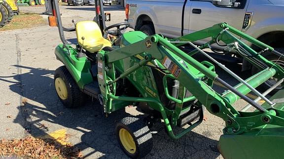 Image of John Deere 1023E equipment image 4