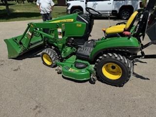 Image of John Deere 1023E equipment image 3