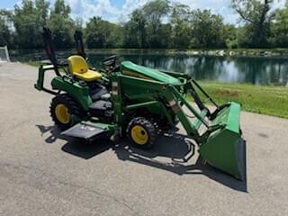 Image of John Deere 1023E equipment image 1