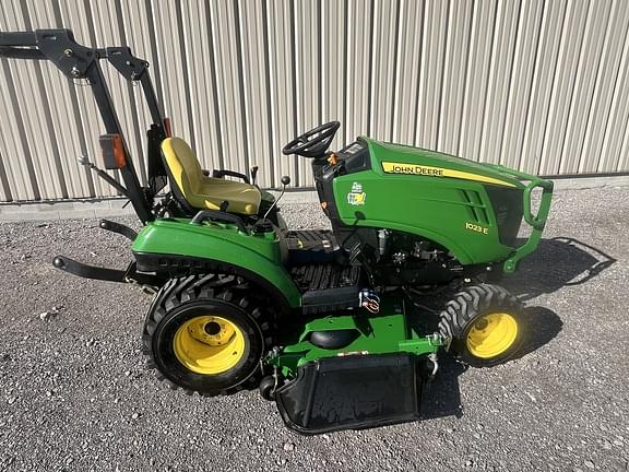 Image of John Deere 1023E equipment image 1