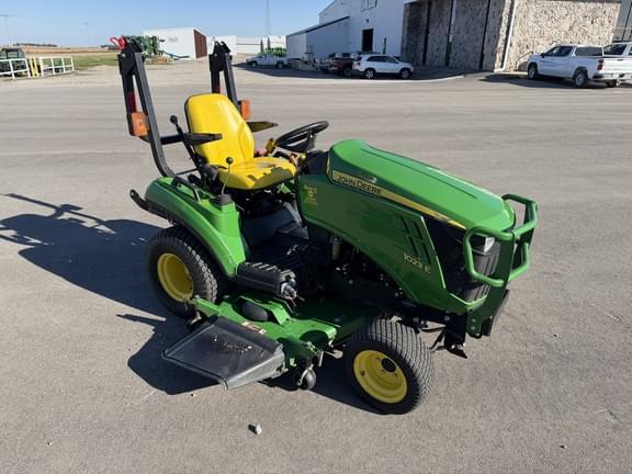 Image of John Deere 1023E equipment image 2