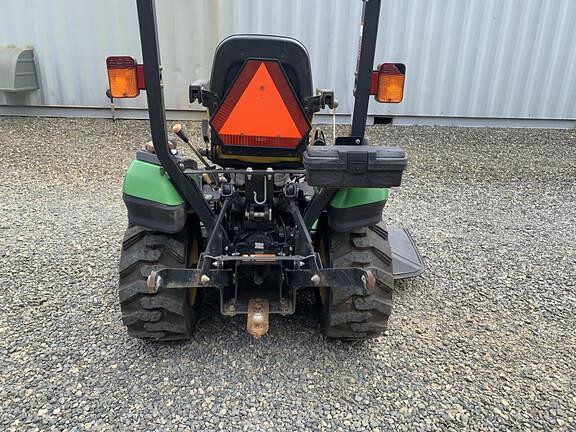 Image of John Deere 1026R equipment image 3