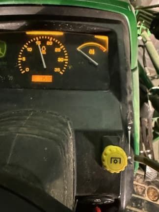 Image of John Deere 1026R equipment image 3