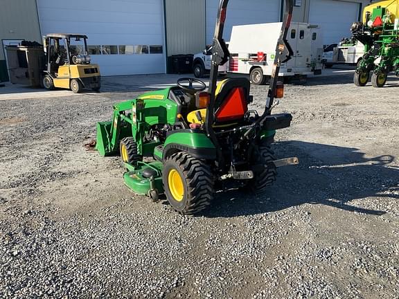 Image of John Deere 1026R equipment image 2