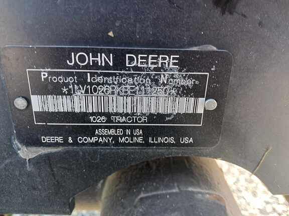 Image of John Deere 1026R equipment image 2