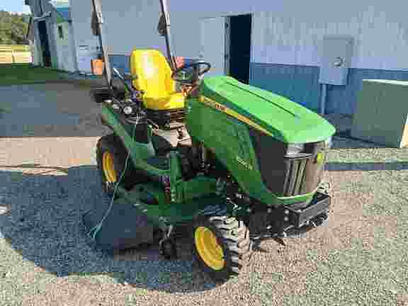 Image of John Deere 1026R equipment image 1