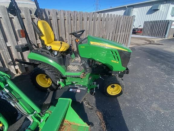 Image of John Deere 1026R equipment image 1