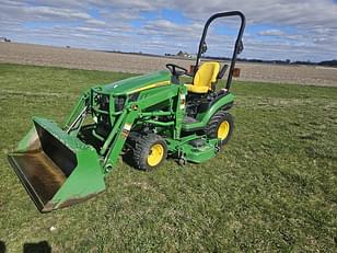 Main image John Deere 1026R