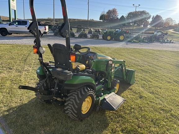 Image of John Deere 1026R equipment image 4