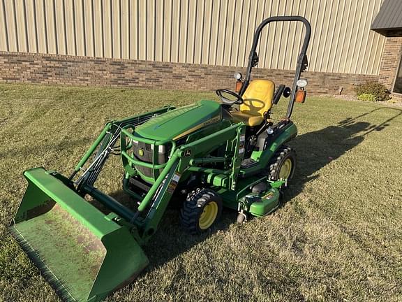 Image of John Deere 1026R Primary image