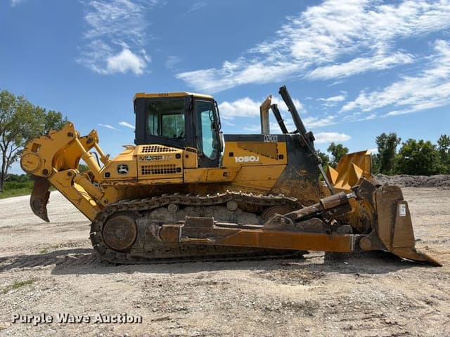 Image of John Deere 1050J equipment image 3