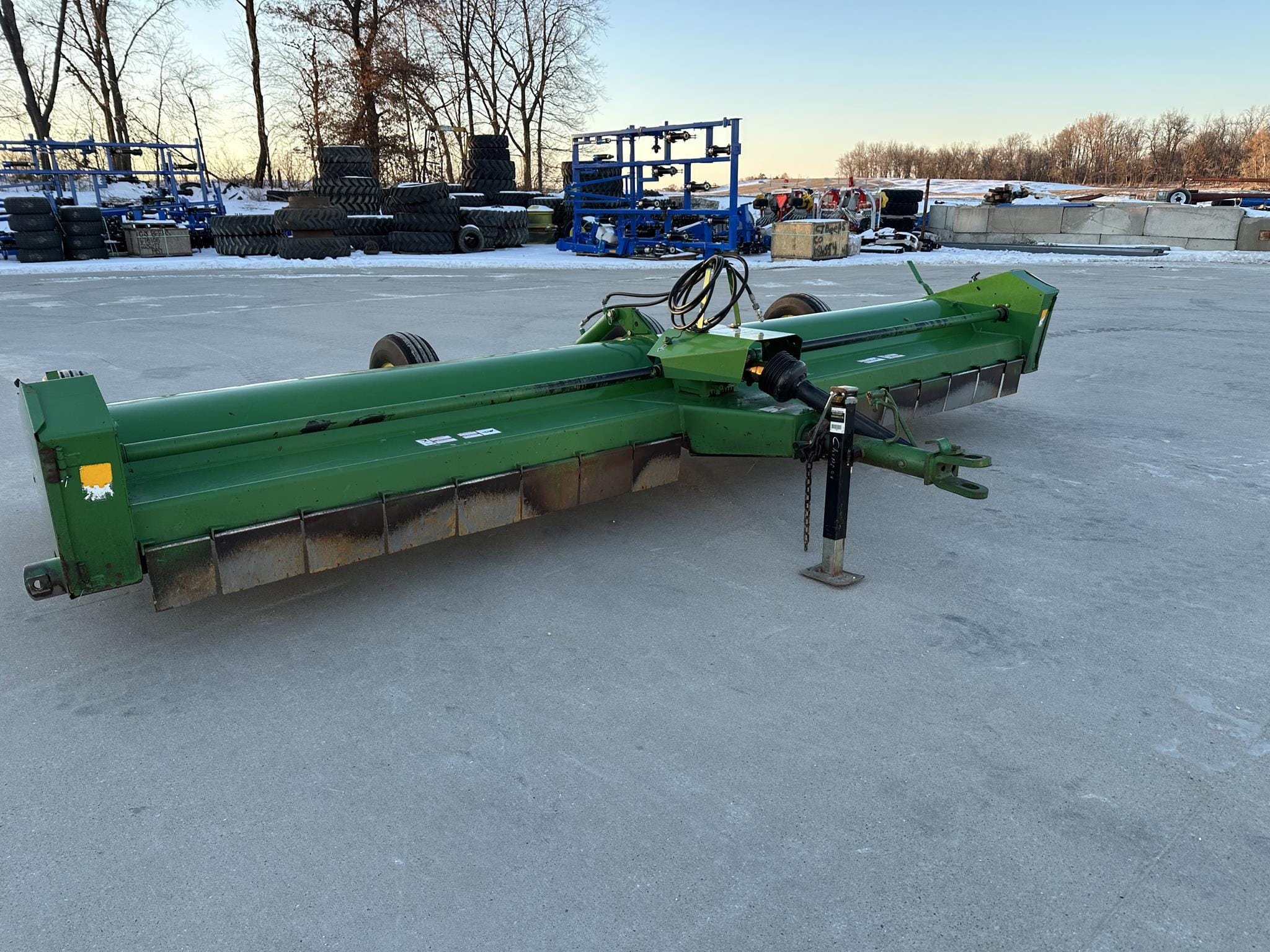 2011 John Deere 115 Equipment Image0