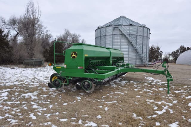 Image of John Deere 1590 equipment image 4