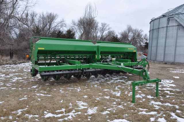 Image of John Deere 1590 equipment image 2