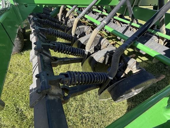 Image of John Deere 1590 equipment image 3