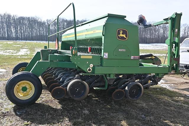 Image of John Deere 1590 equipment image 4