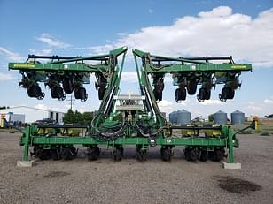 Main image John Deere 1720