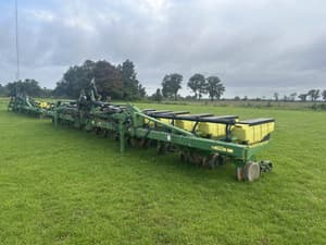 2011 John Deere 1720 Image