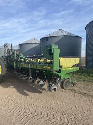 2011 John Deere 1720 Image