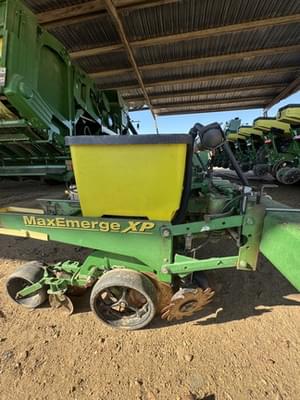 2011 John Deere 1720 Image