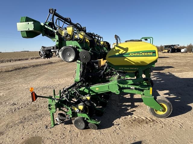 Image of John Deere 1720 equipment image 4