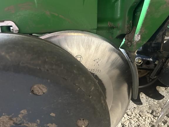 Image of John Deere 1760 equipment image 4