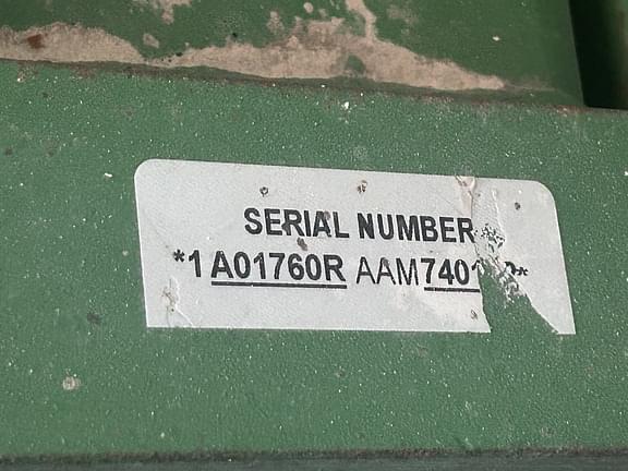 Image of John Deere 1760 equipment image 1