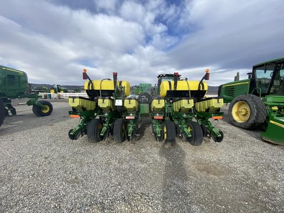 Image of John Deere 1760 equipment image 4