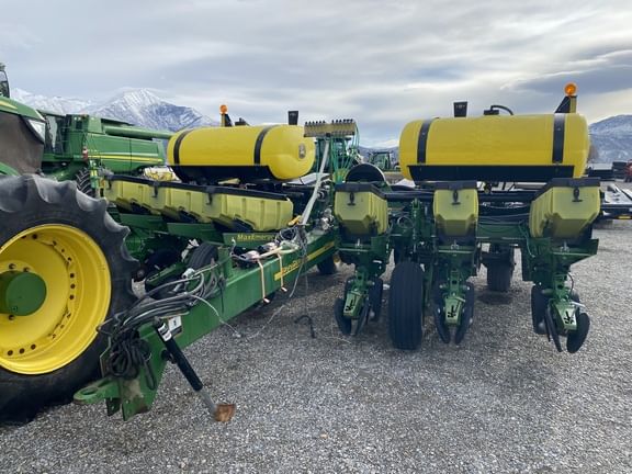 2011 John Deere 1760 Equipment Image0