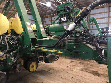 Main image John Deere 1770