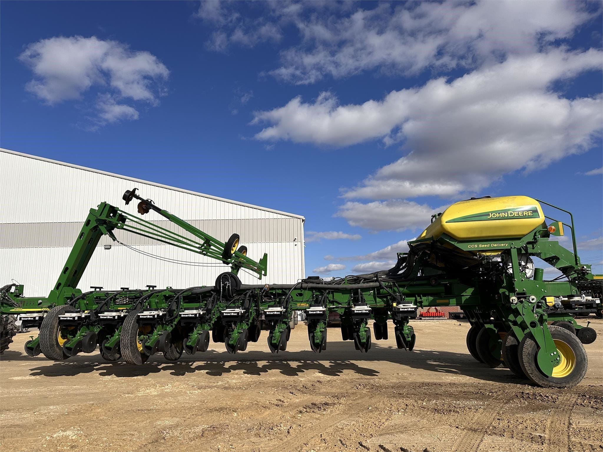 2011 John Deere 1770 Equipment Image0