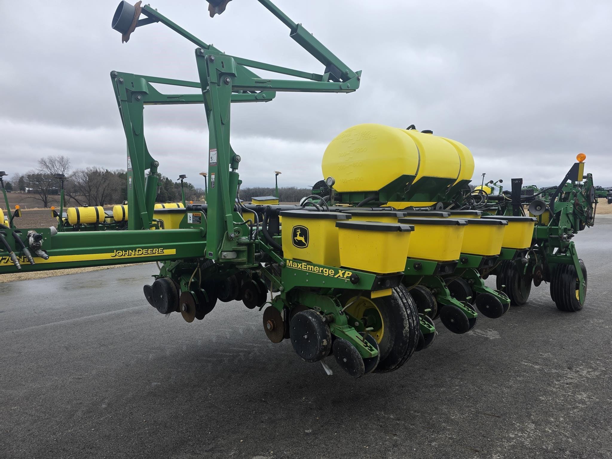 2011 John Deere 1770 Equipment Image0