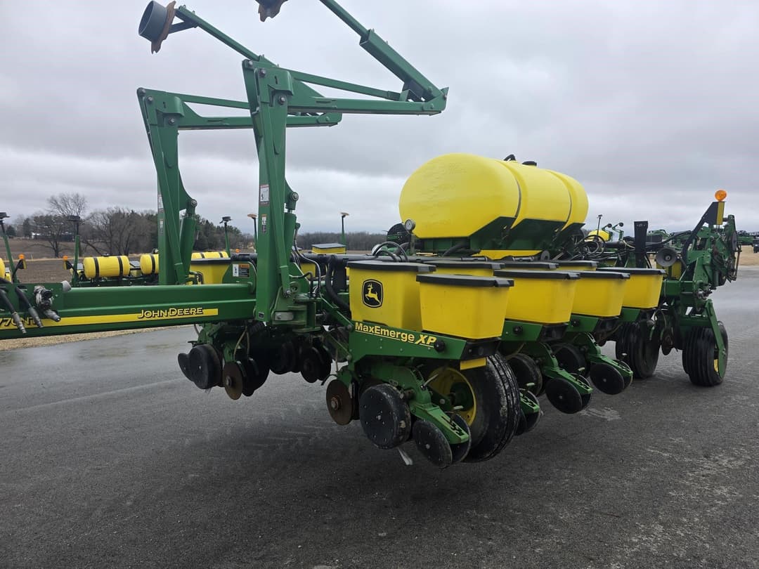 Image of John Deere 1770 Primary image