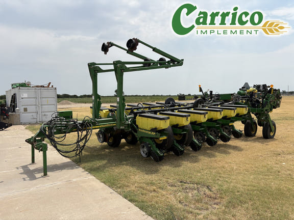 2011 John Deere 1770 Equipment Image0