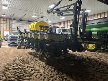 Main image John Deere 1770