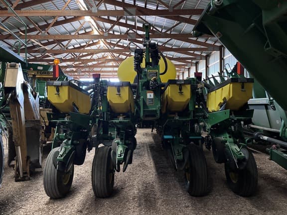 Image of John Deere 1770 equipment image 4