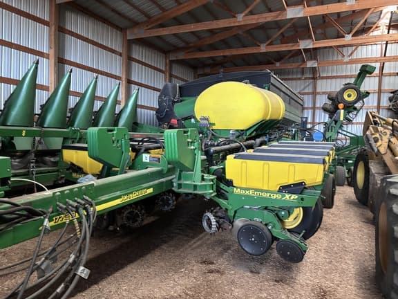 Image of John Deere 1770 Primary image