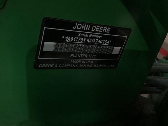 Image of John Deere 1770 equipment image 3