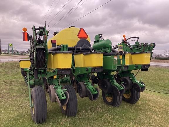 Image of John Deere 1770 equipment image 3