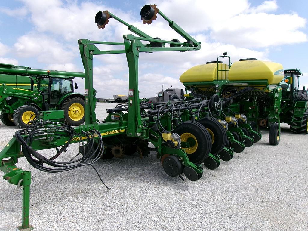 Image of John Deere 1770 Primary image