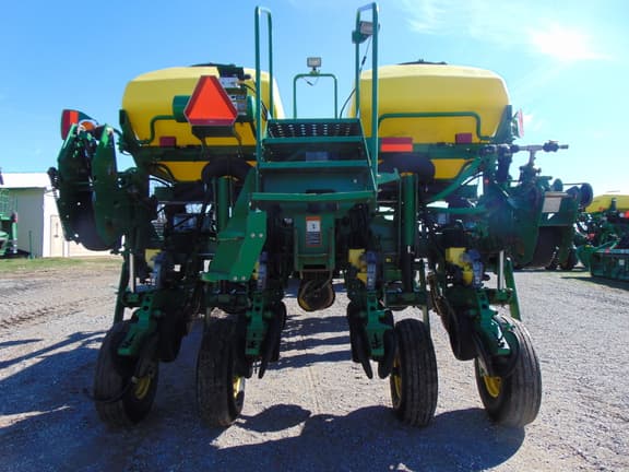 Image of John Deere 1770 equipment image 3