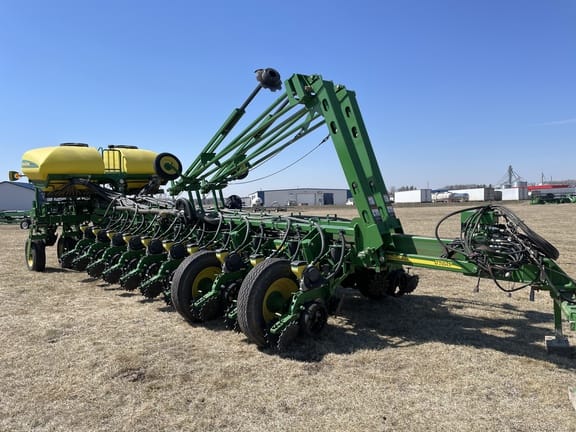 2011 John Deere 1770 Equipment Image0
