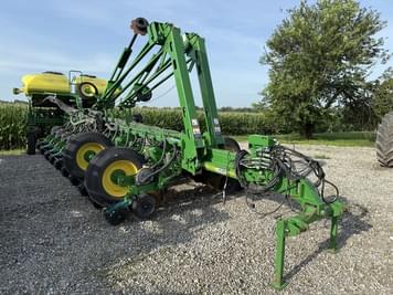 Main image John Deere 1770