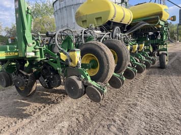 Main image John Deere 1770