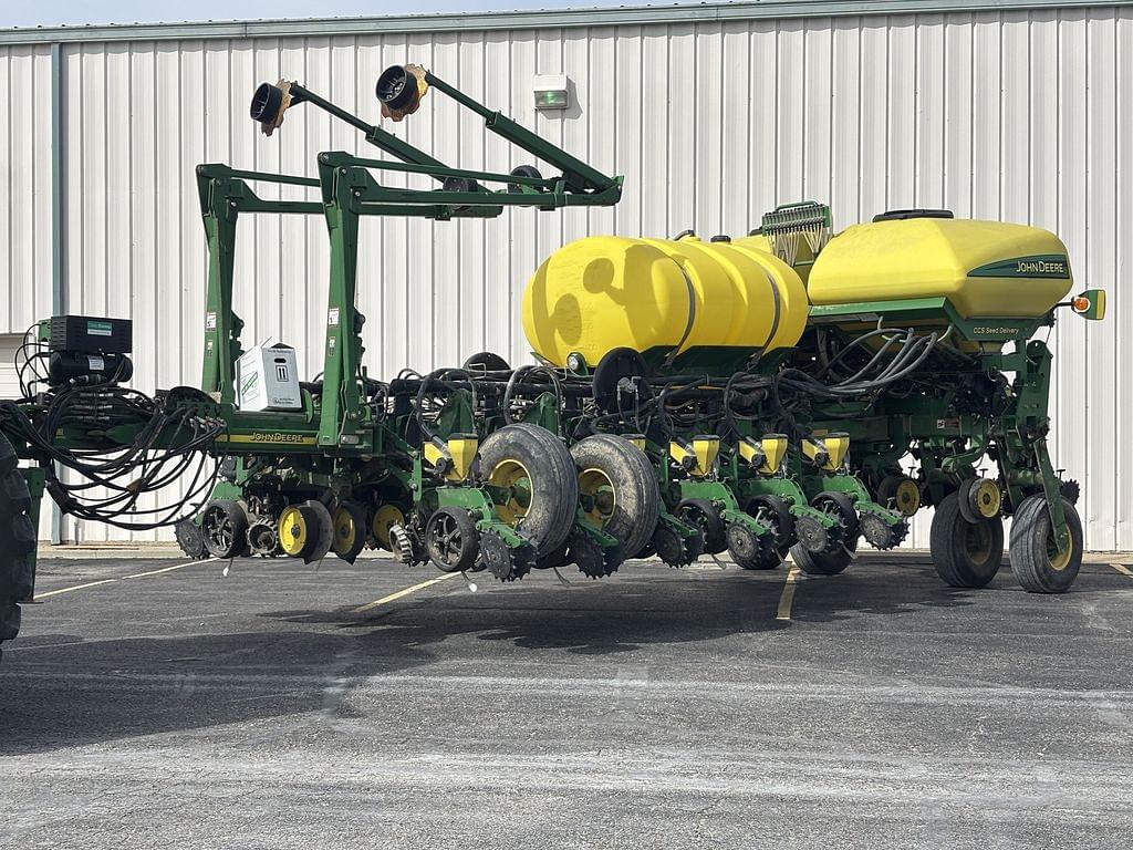 Image of John Deere 1770 Primary image